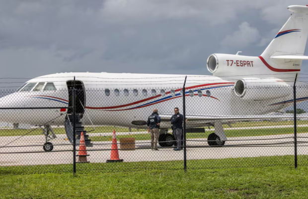 AVION-EFE-EPA-CRISTOBAL-HERRERA-ULASHKEVICH